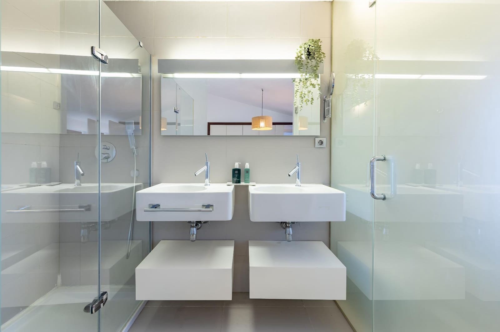 2 sypialnia Dom blizniak na sprzedaż w Enguera z garażem - 190 000 € (Ref: 9637855)