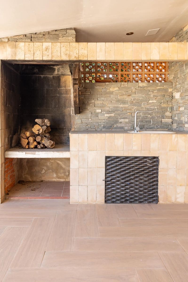 2 bedroom Semi-detached Villa for sale in Enguera with garage - € 190,000 (Ref: 9637855)