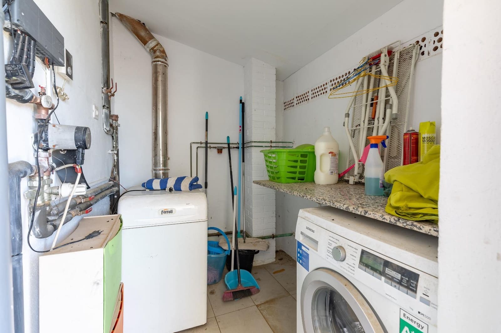 2 bedroom Semi-detached Villa for sale in Enguera with garage - € 190,000 (Ref: 9637855)