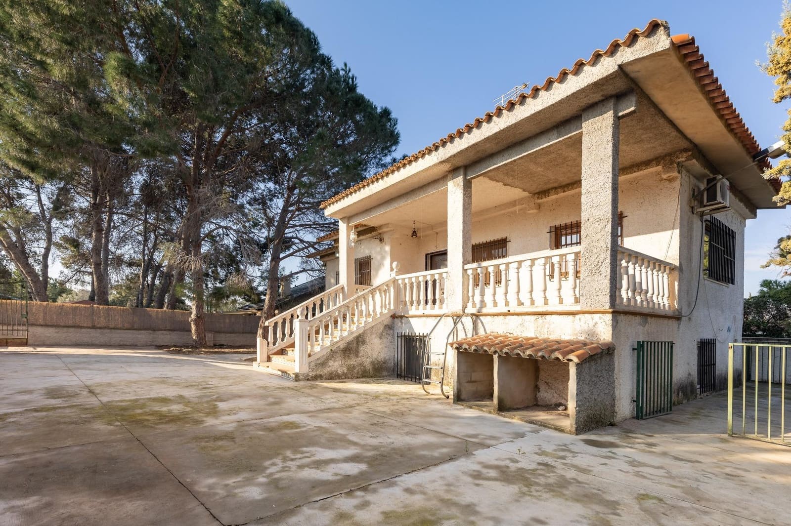 Chalet de 3 habitaciones en Bétera en venta con garaje - 225.000 € (Ref: 9637856)