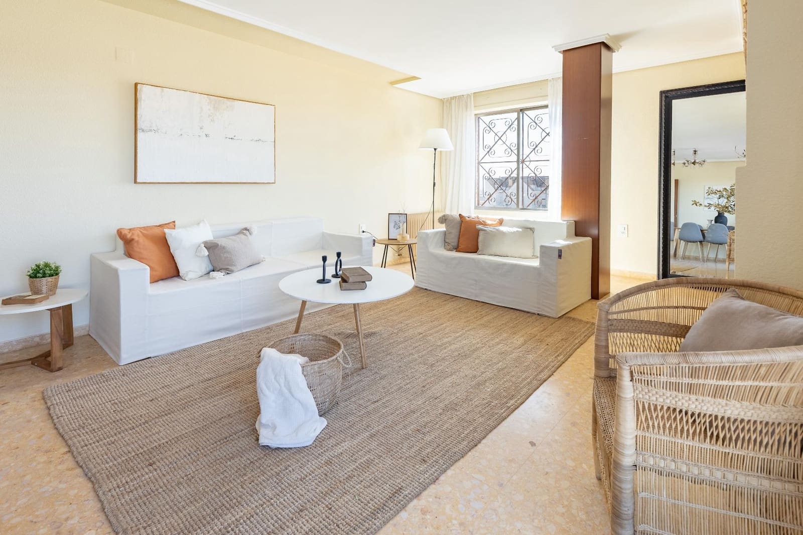 4 bedroom Penthouse for sale in Requena - € 160,000 (Ref: 9637859)