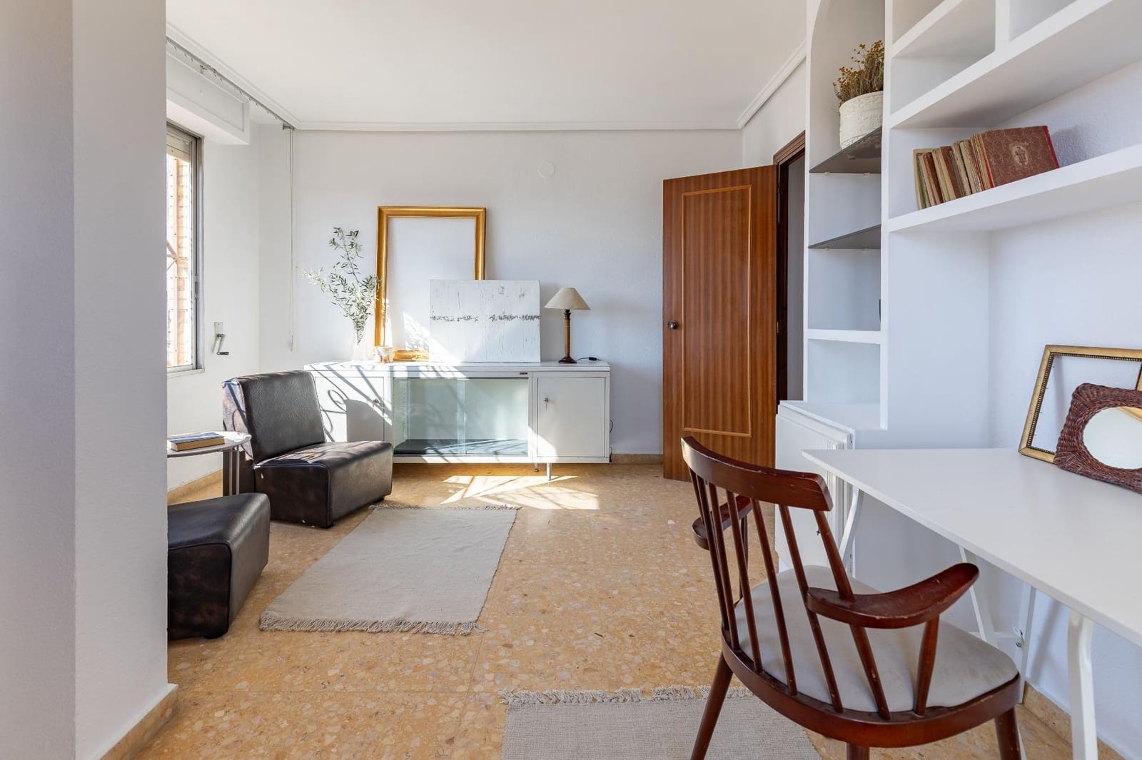 4 bedroom Penthouse for sale in Requena - € 160,000 (Ref: 9637859)