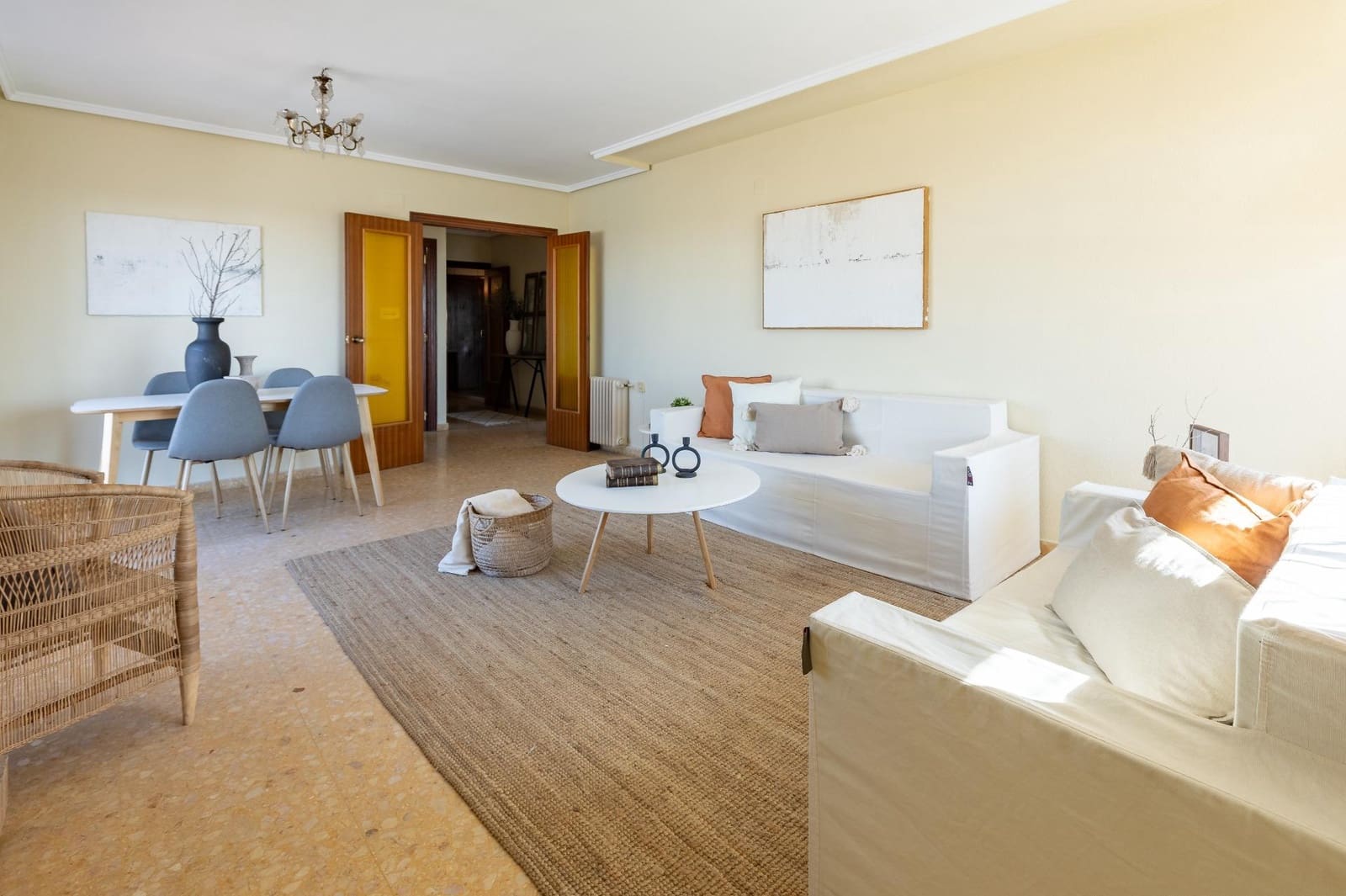 4 bedroom Penthouse for sale in Requena - € 160,000 (Ref: 9637859)