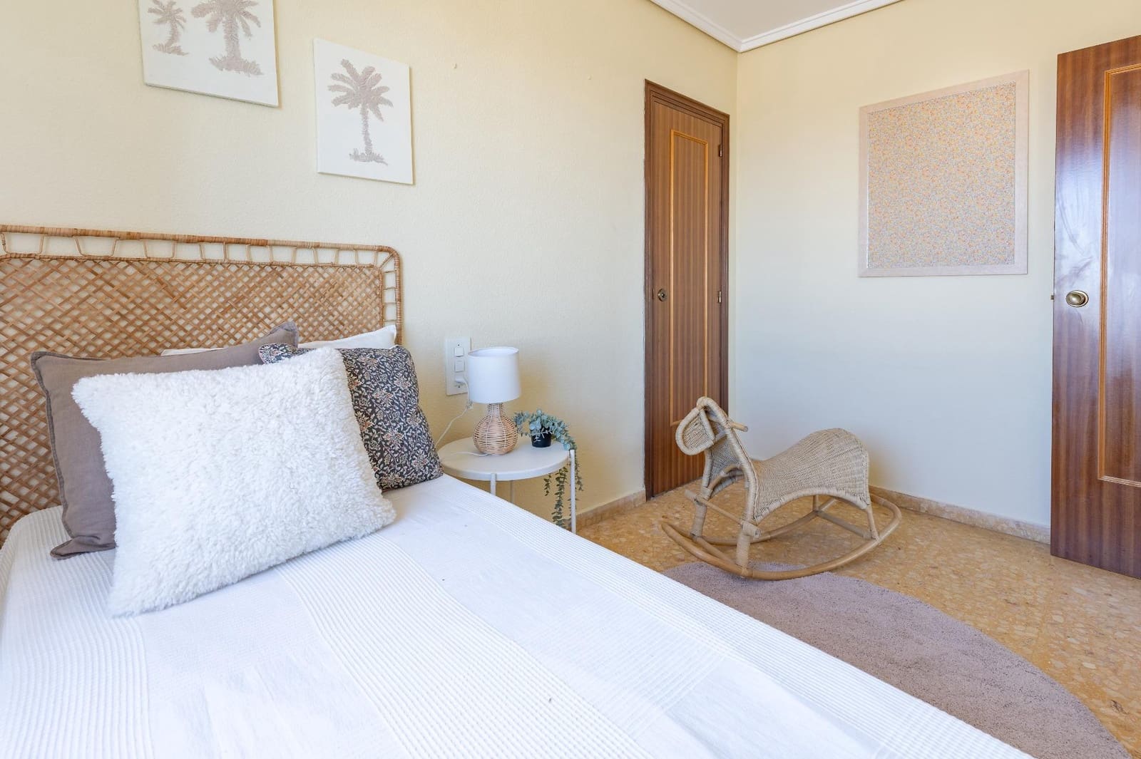 4 bedroom Penthouse for sale in Requena - € 160,000 (Ref: 9637859)