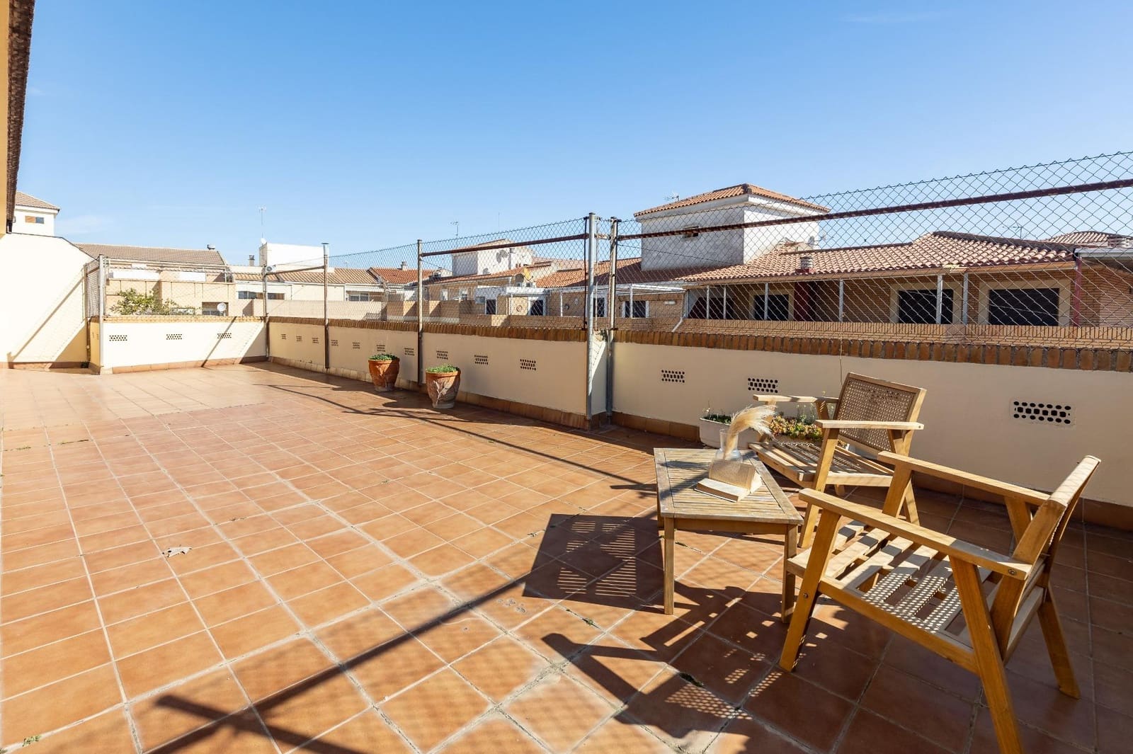 4 bedroom Penthouse for sale in Requena - € 160,000 (Ref: 9637859)