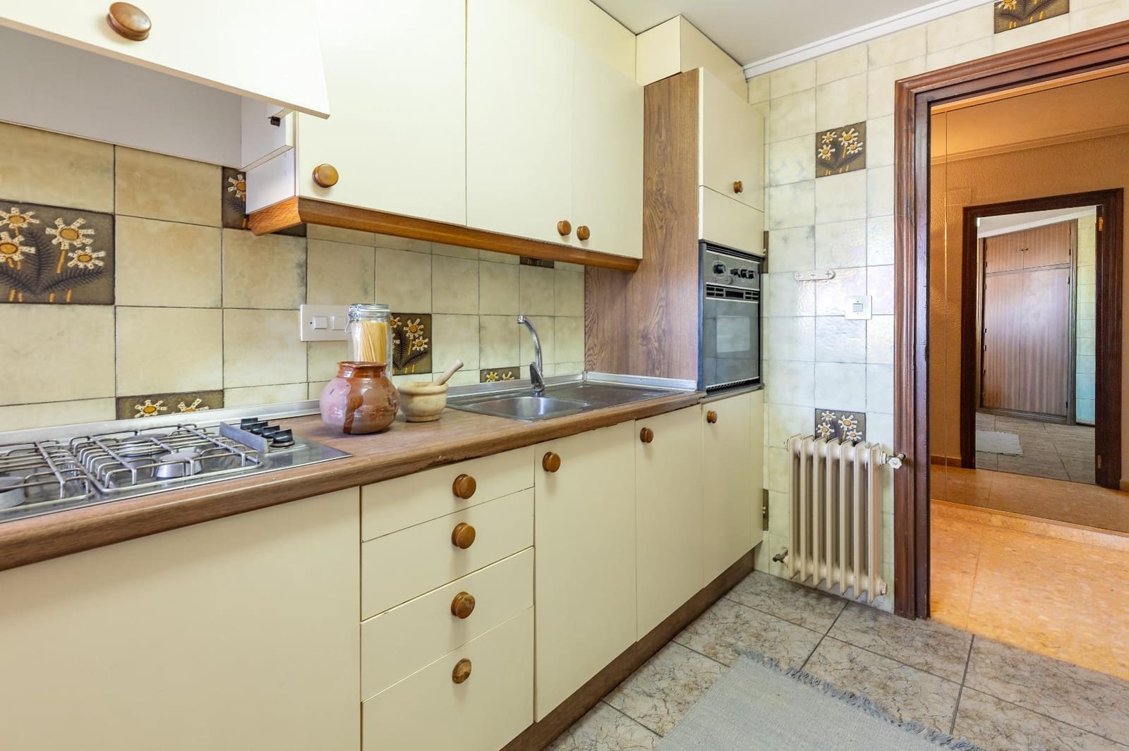 4 bedroom Penthouse for sale in Requena - € 160,000 (Ref: 9637859)