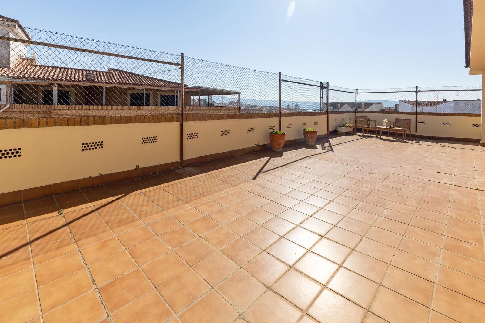 4 bedroom Penthouse for sale in Requena - € 160,000 (Ref: 9637859)