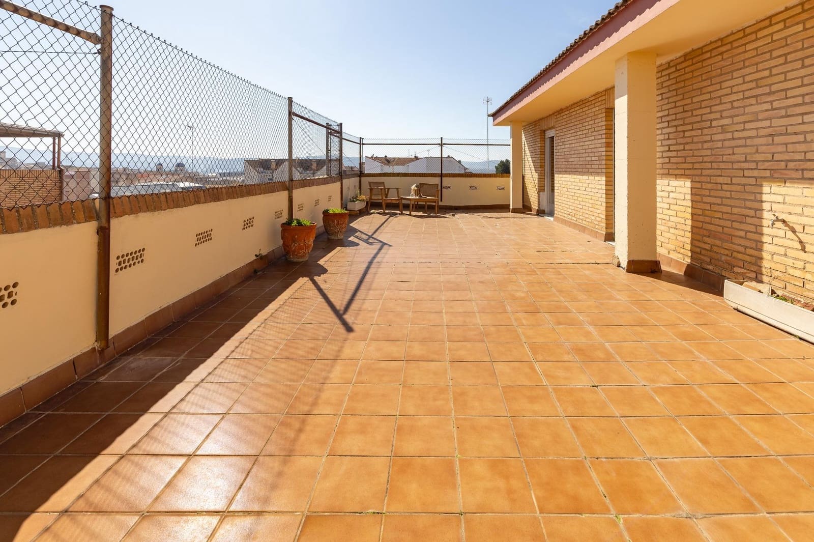 4 bedroom Penthouse for sale in Requena - € 160,000 (Ref: 9637859)