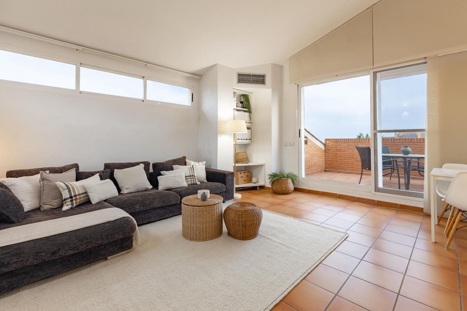 5 bedroom Semi-detached Villa for sale in Masarrochos / Massarrojos with pool - € 650,000 (Ref: 9637860)