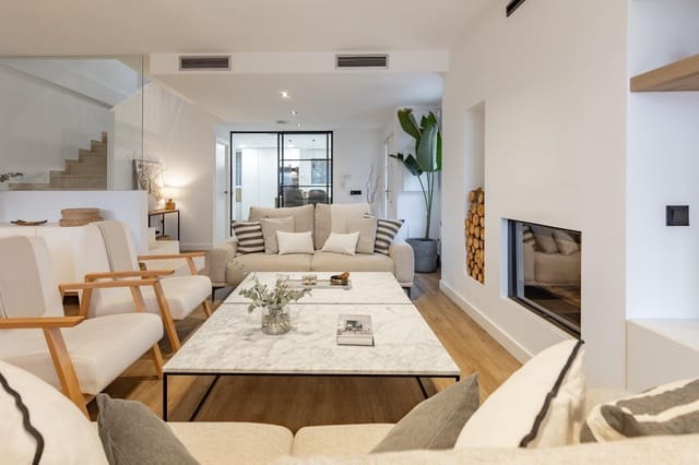 5 Zimmer Doppelhaus zu verkaufen in Masarrochos / Massarrojos, València Stadt mit Pool - 650.000 € (Ref: 9637860)