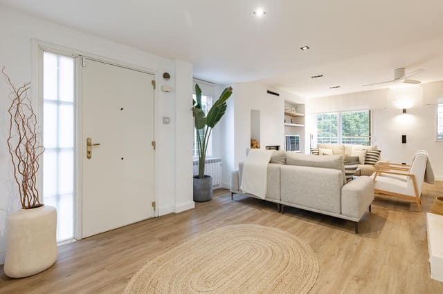 5 Zimmer Doppelhaus zu verkaufen in Masarrochos / Massarrojos, València Stadt mit Pool - 650.000 € (Ref: 9637860)