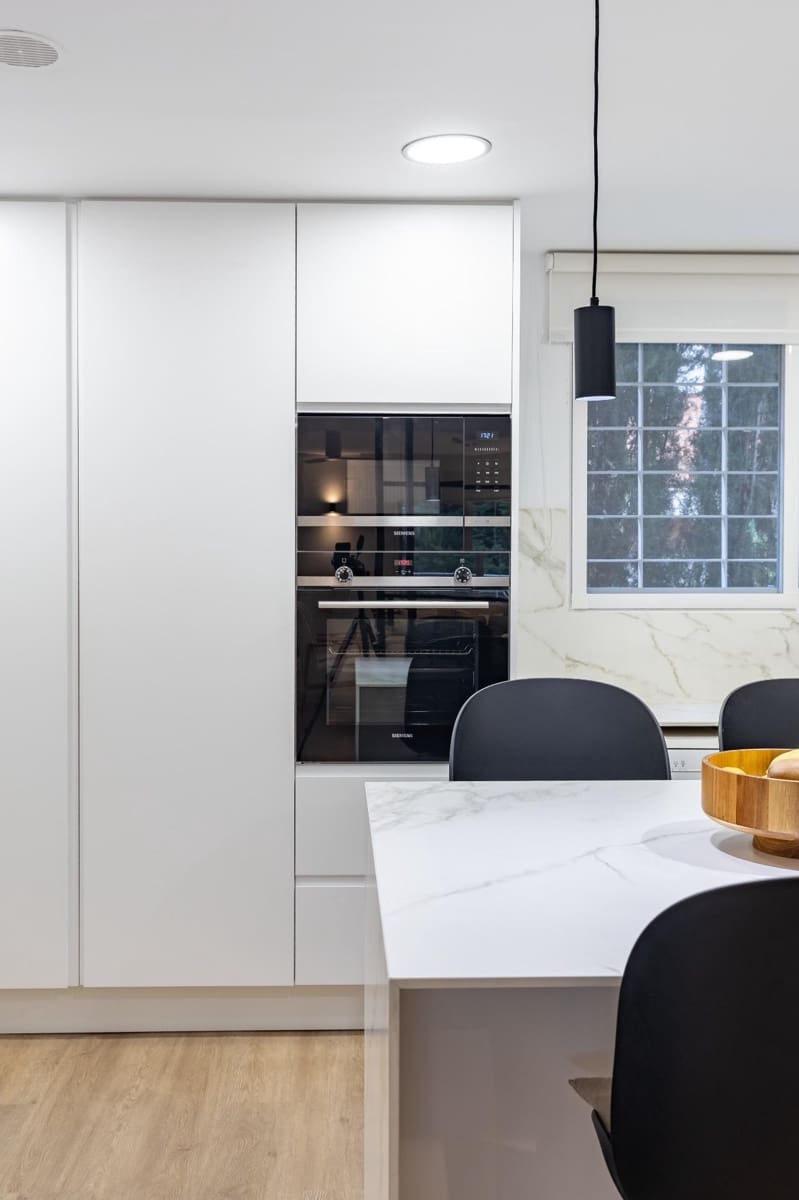 5 bedroom Semi-detached Villa for sale in Rocafort with pool - € 650,000 (Ref: 9637860)