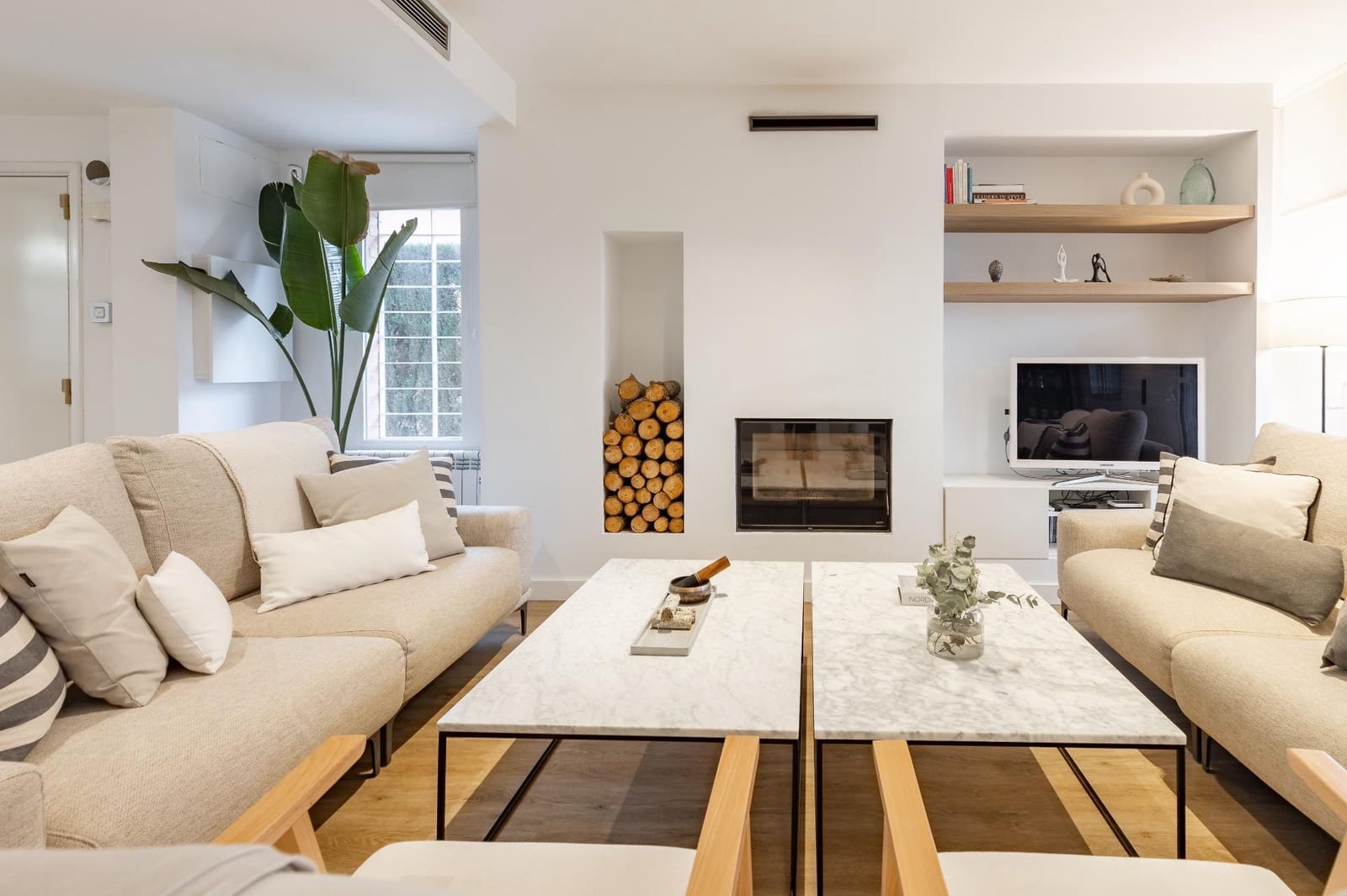 5 bedroom Semi-detached Villa for sale in Rocafort with pool - € 650,000 (Ref: 9637860)