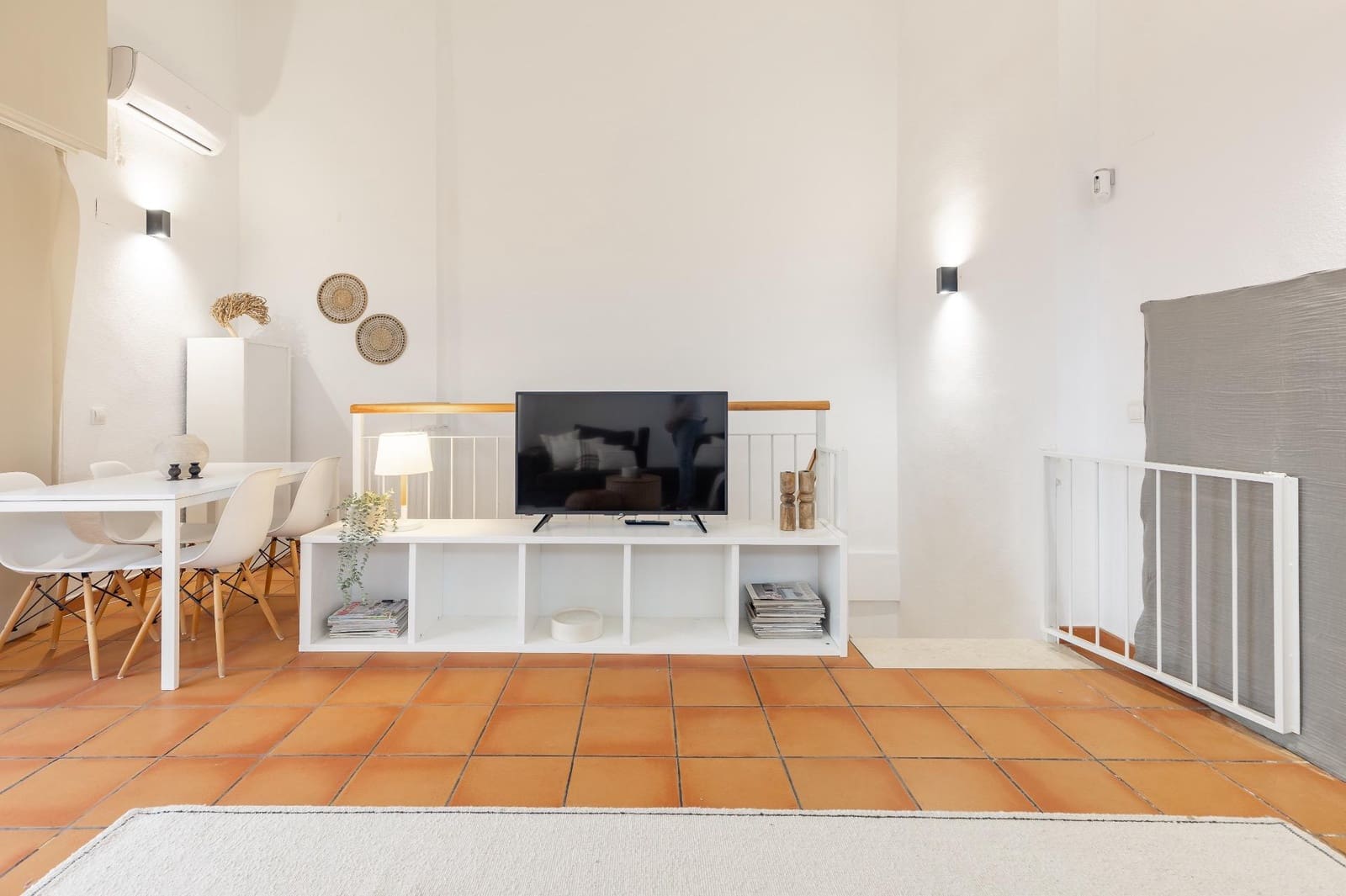 5 bedroom Semi-detached Villa for sale in Rocafort with pool - € 650,000 (Ref: 9637860)