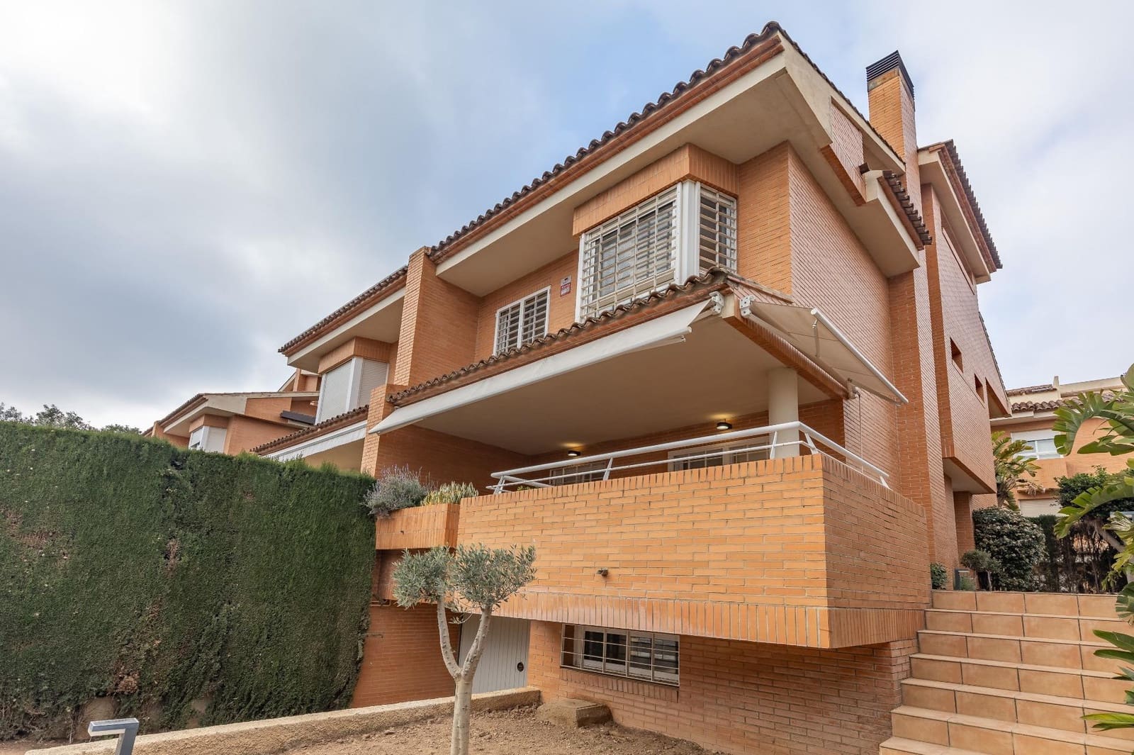 5 bedroom Semi-detached Villa for sale in Rocafort with pool - € 650,000 (Ref: 9637860)