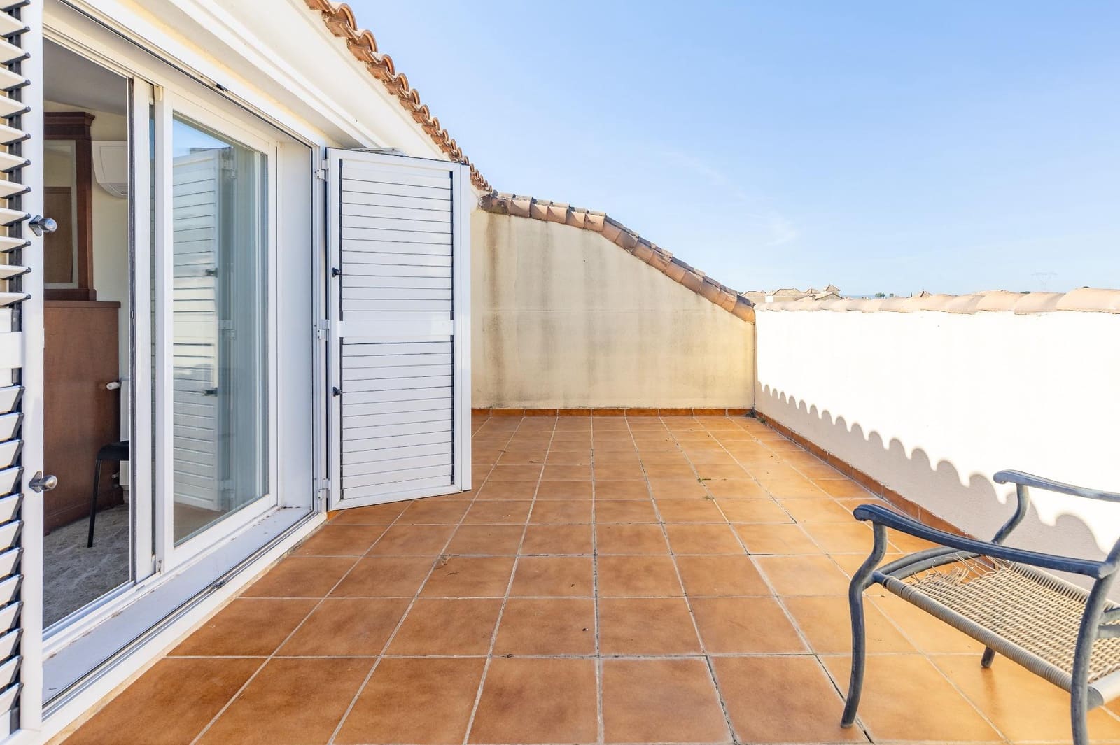 3 sypialnia Apartament na sprzedaż w Betera z basenem garażem - 410 000 € (Ref: 9645313)