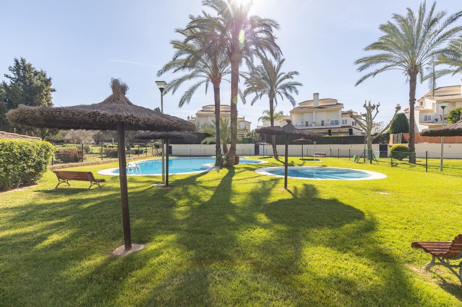 3 sypialnia Apartament na sprzedaż w Betera z basenem garażem - 410 000 € (Ref: 9645313)