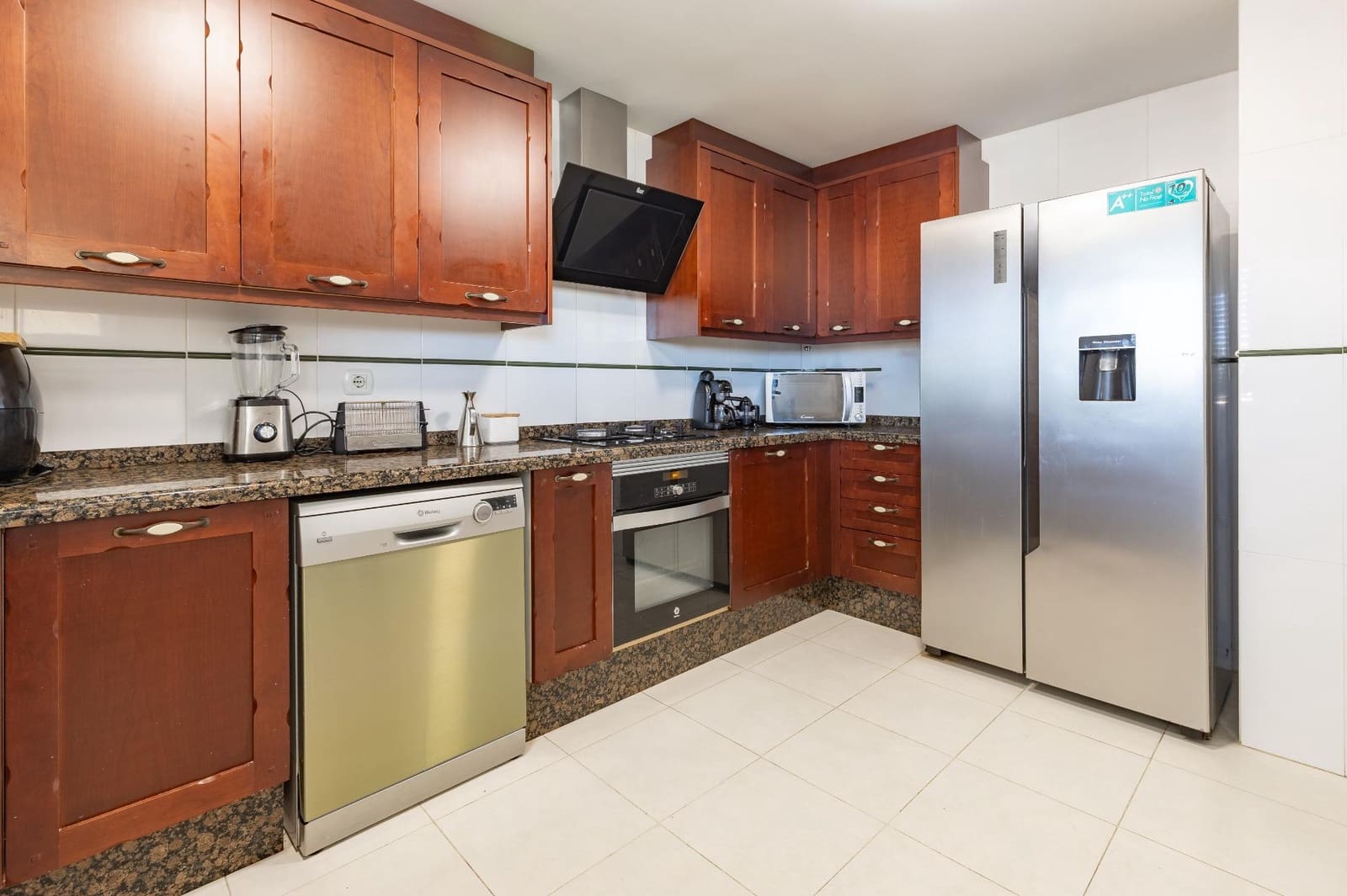 3 sypialnia Apartament na sprzedaż w Betera z basenem garażem - 410 000 € (Ref: 9645313)