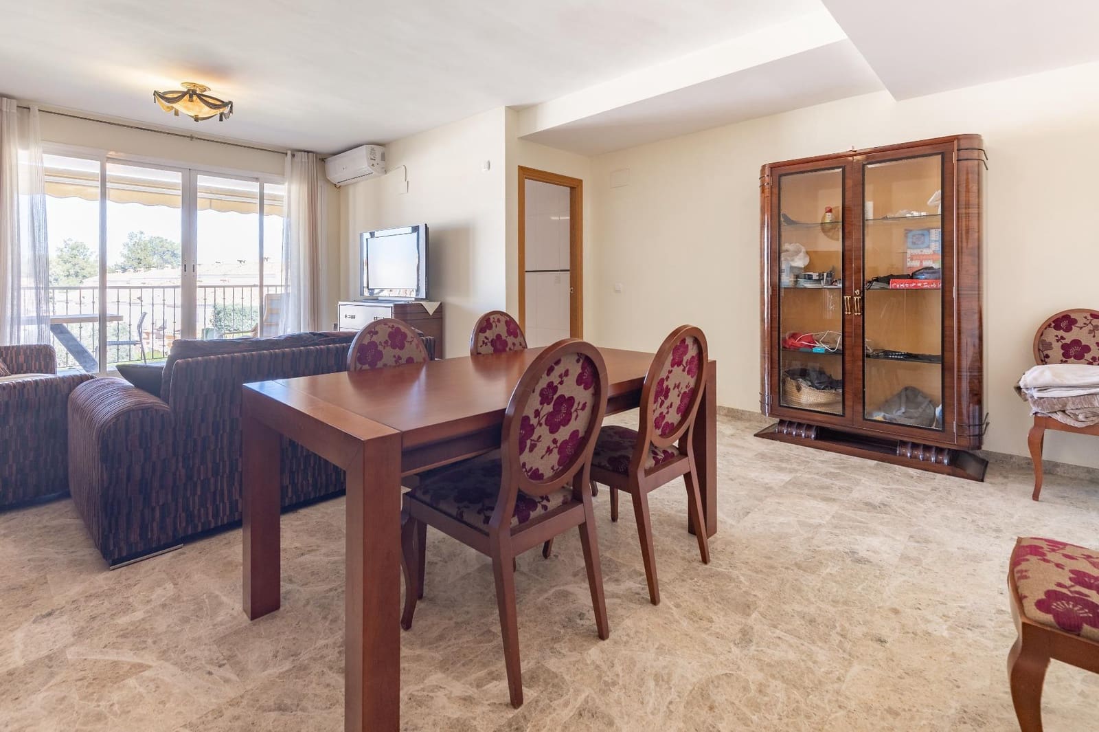 3 sypialnia Apartament na sprzedaż w Betera z basenem garażem - 410 000 € (Ref: 9645313)