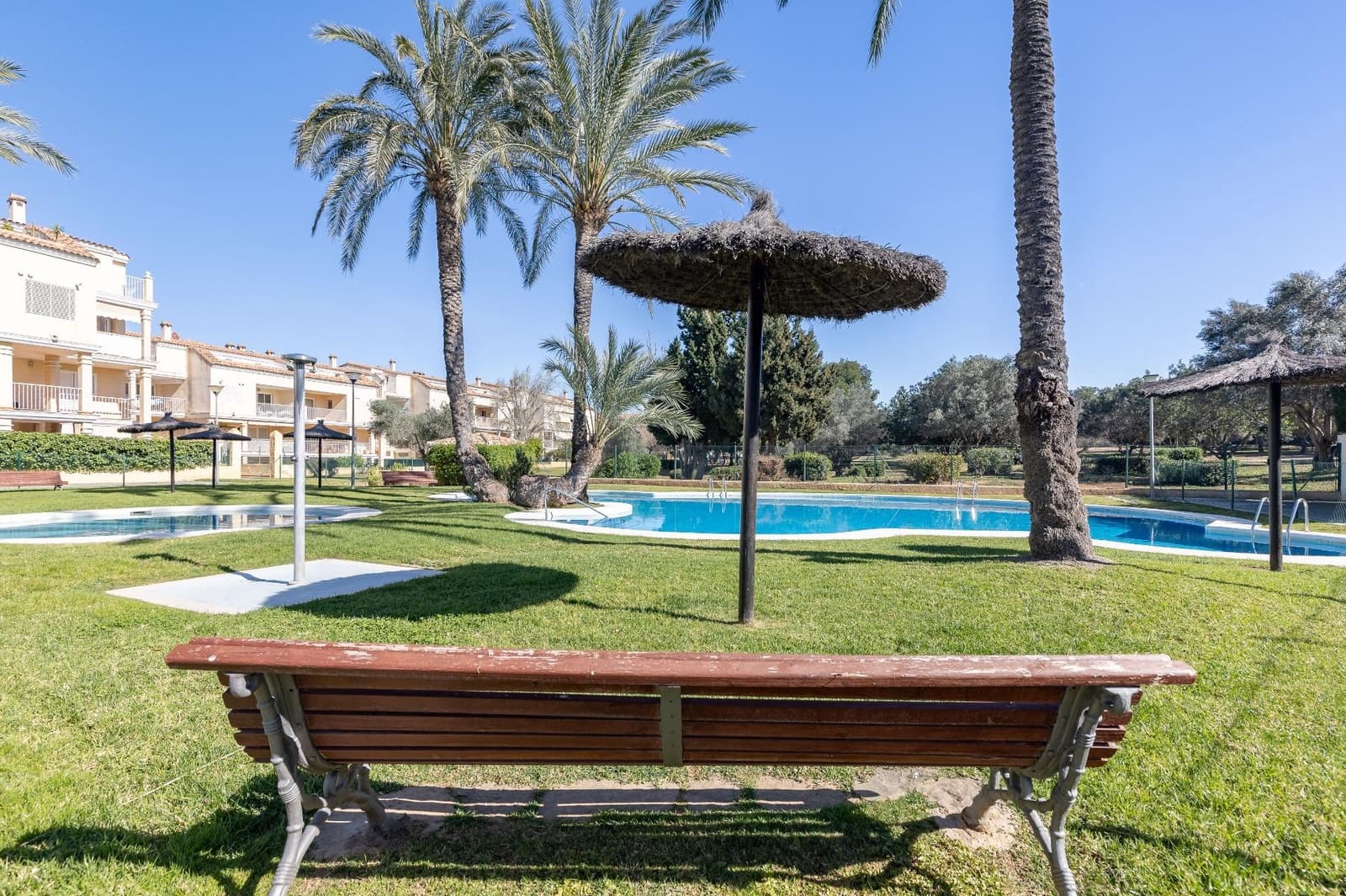 3 sypialnia Apartament na sprzedaż w Betera z basenem garażem - 410 000 € (Ref: 9645313)