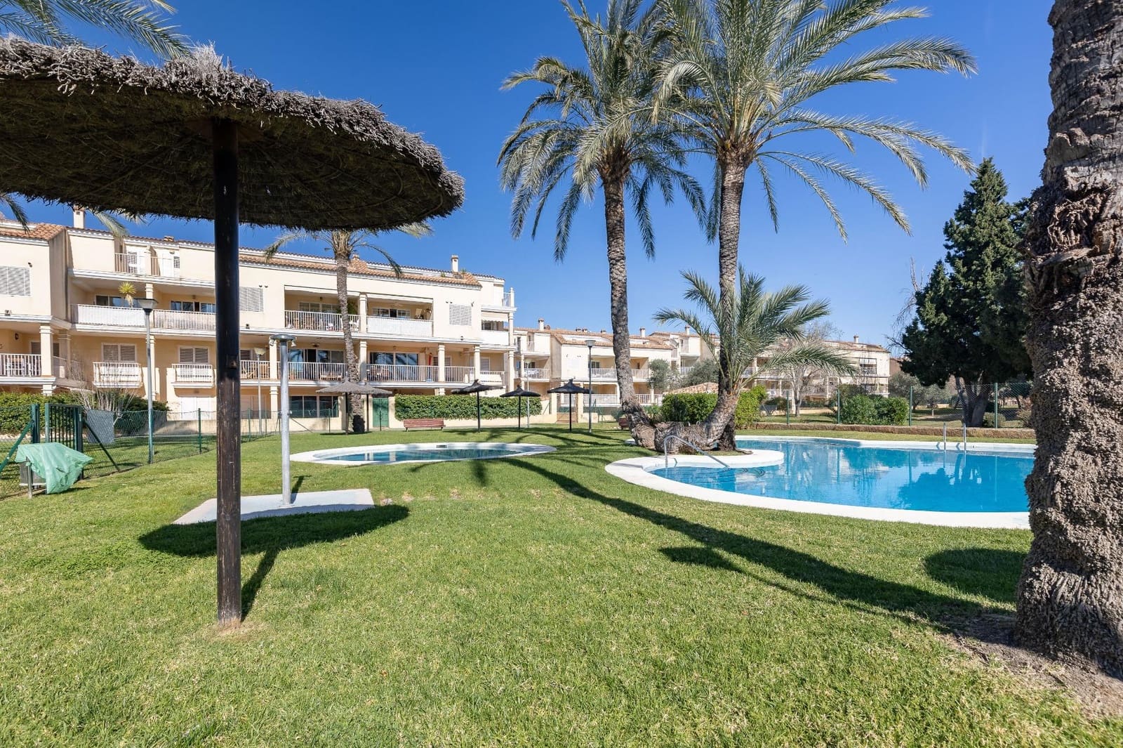 3 sypialnia Apartament na sprzedaż w Betera z basenem garażem - 410 000 € (Ref: 9645313)