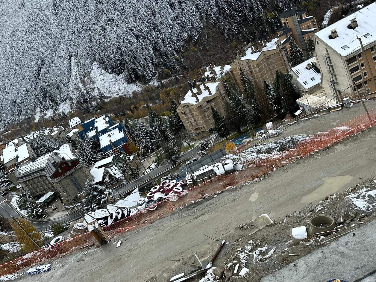 1 soveværelse Loft til salg i Baqueira med swimmingpool garage - € 300.000 (Ref: 9652249)