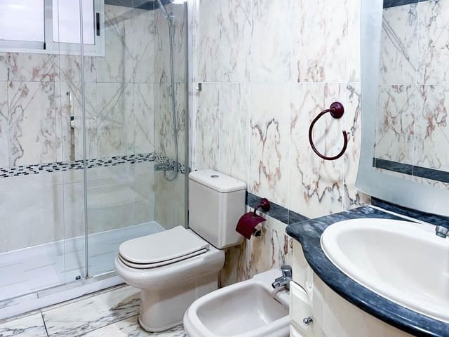 2 camera da letto Appartamento da affittare in La Pobla de Vallbona - 850 € (Rif: 9659658)