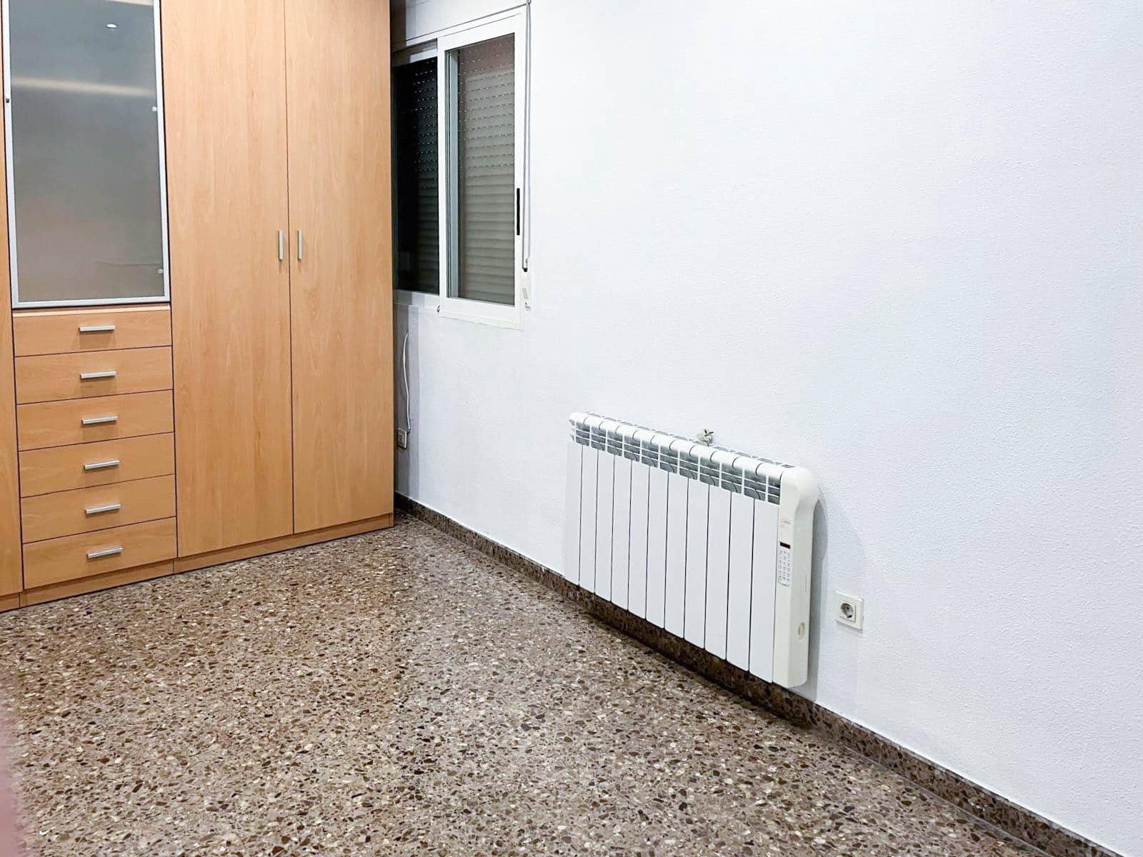 2 camera da letto Appartamento da affittare in La Pobla de Vallbona con garage - 850 € (Rif: 9659658)