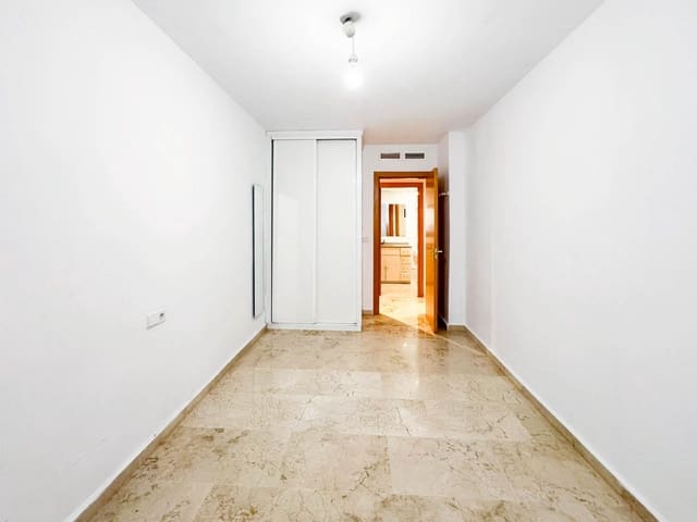 4 quarto Apartamento para arrendar em Valterna, Paterna com piscina garagem - 1 450 € (Ref: 9659660)