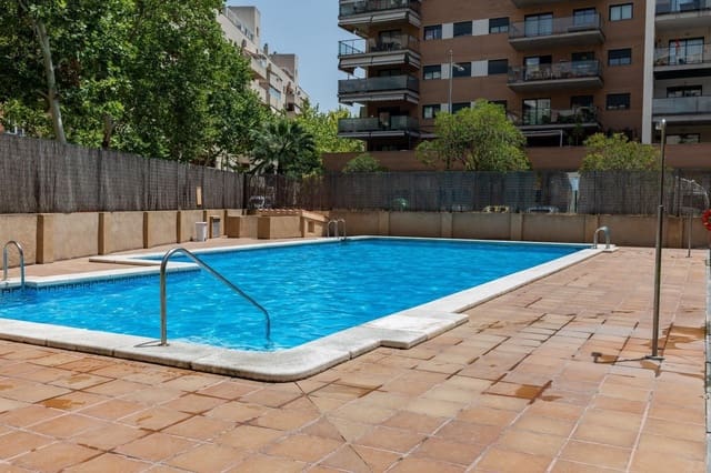 4 quarto Apartamento para arrendar em Valterna, Paterna com piscina garagem - 1 450 € (Ref: 9659660)