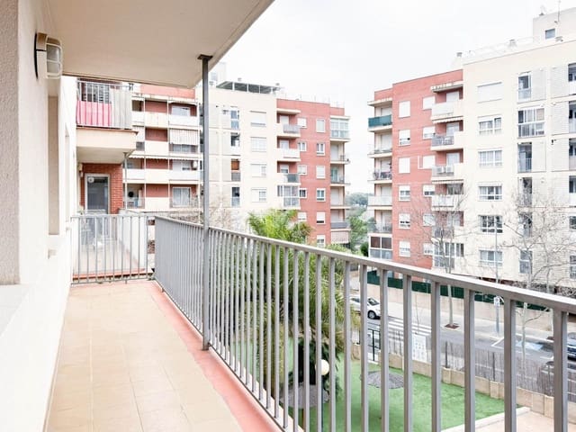 4 quarto Apartamento para arrendar em Valterna, Paterna com piscina garagem - 1 450 € (Ref: 9659660)