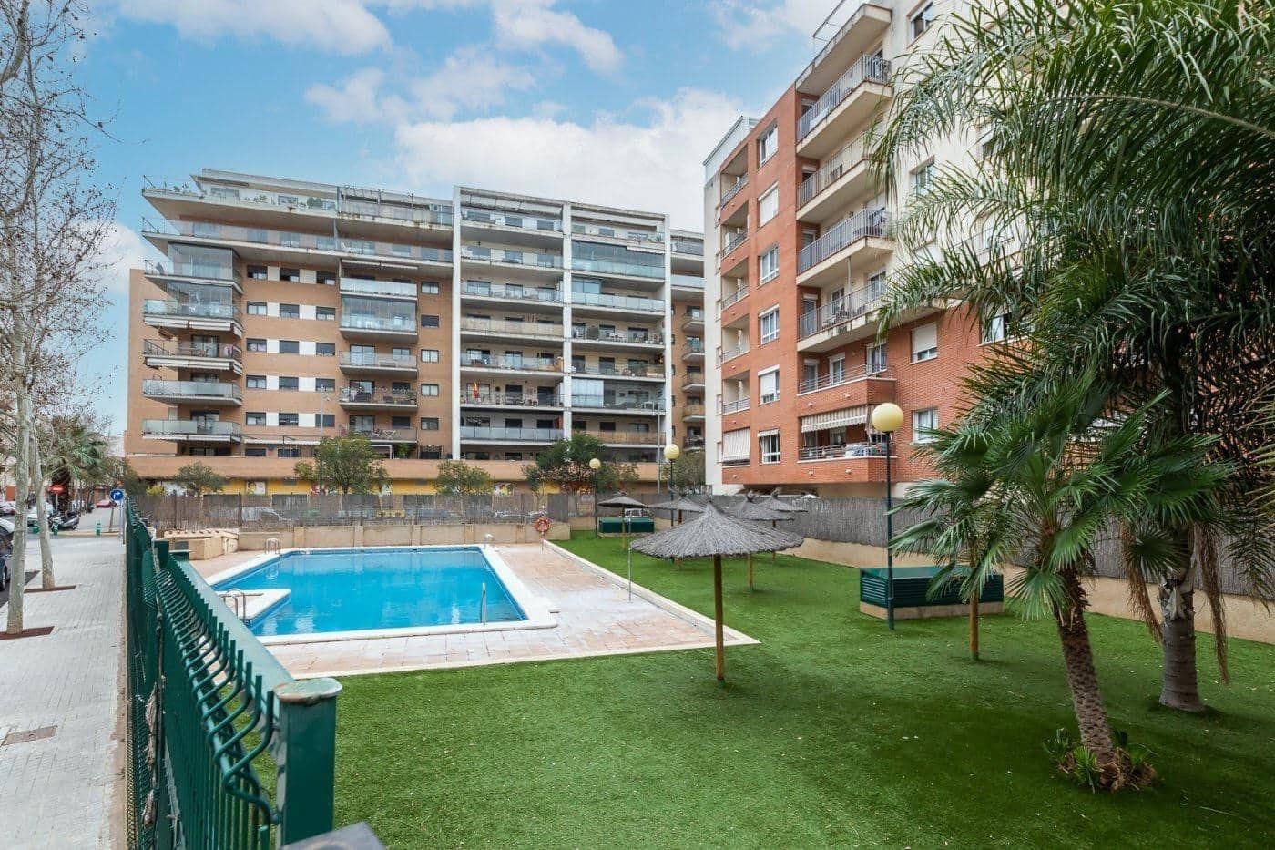 4 quarto Apartamento para arrendar em Paterna com piscina garagem - 1 450 € (Ref: 9659660)