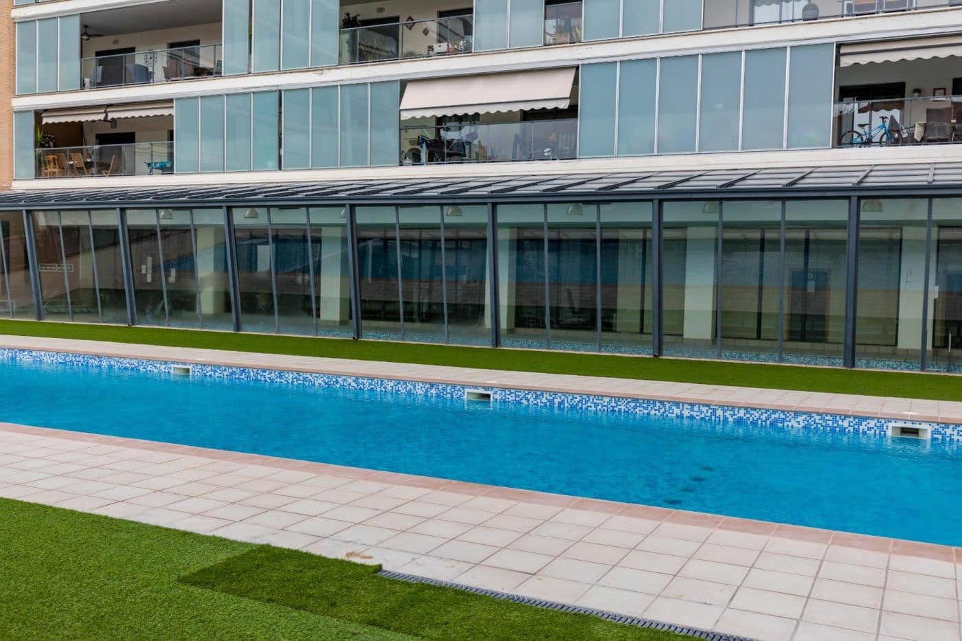 3 Zimmer Wohnung zu vermieten in Paterna mit Pool Garage - 1.700 € (Ref: 9666974)