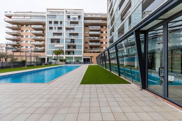 Piso de 3 habitaciones en Valterna, Paterna en alquiler con piscina garaje - 1.700 € (Ref: 9666974)