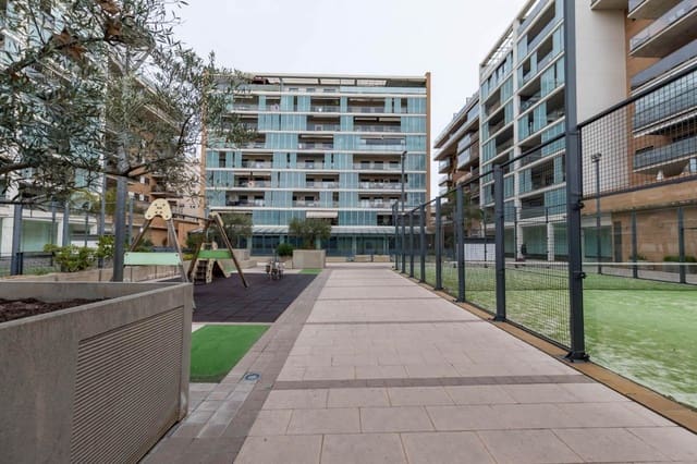 Piso de 3 habitaciones en Valterna, Paterna en alquiler con piscina garaje - 1.700 € (Ref: 9666974)