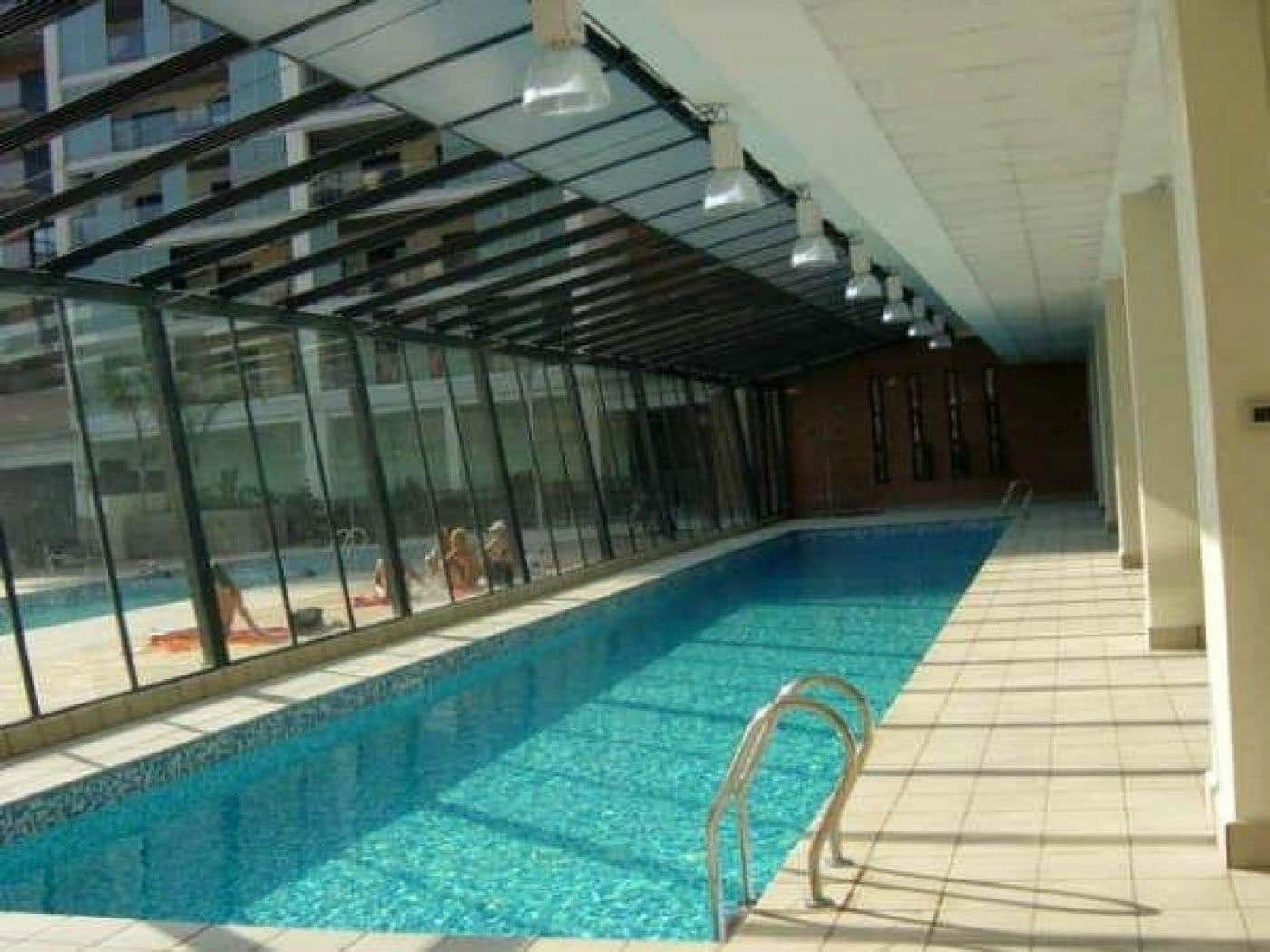 3 Zimmer Wohnung zu vermieten in Paterna mit Pool Garage - 1.700 € (Ref: 9666974)