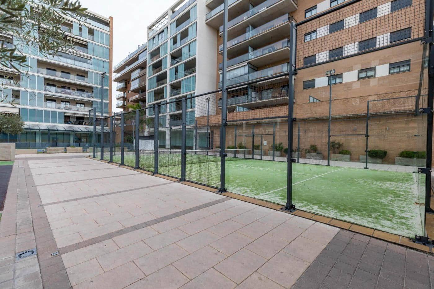 3 Zimmer Wohnung zu vermieten in Paterna mit Pool Garage - 1.700 € (Ref: 9666974)