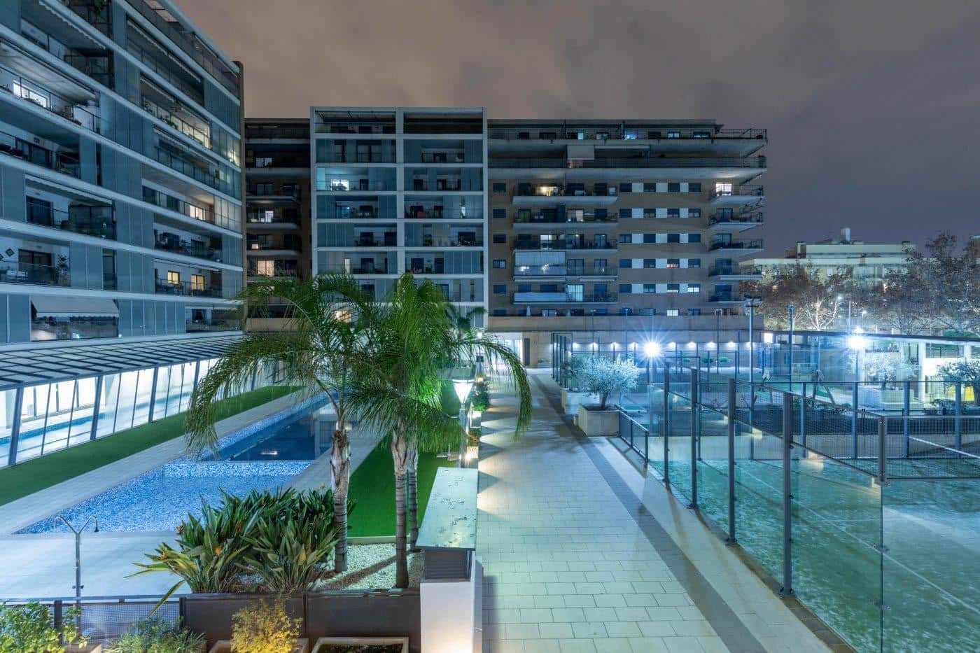 3 Zimmer Wohnung zu vermieten in Paterna mit Pool Garage - 1.700 € (Ref: 9666974)