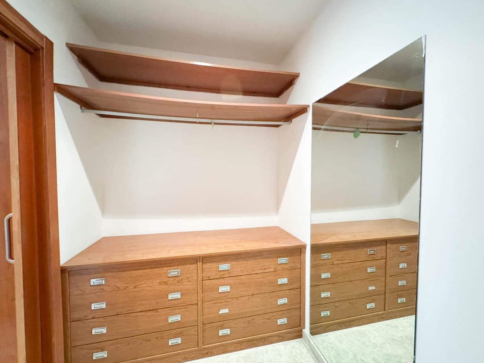 3 Zimmer Wohnung zu vermieten in Paterna mit Pool Garage - 1.700 € (Ref: 9666974)