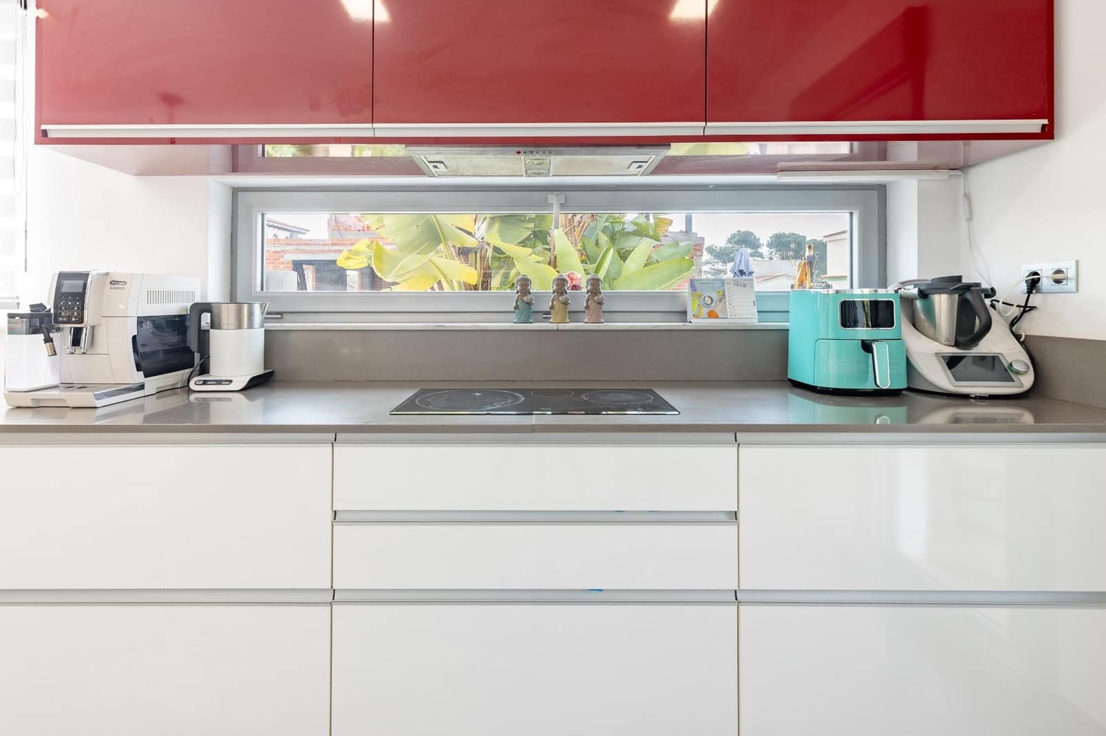 4 slaapkamer Villa te koop in Vinaros met zwembad garage - € 460.000 (Ref: 9680533)