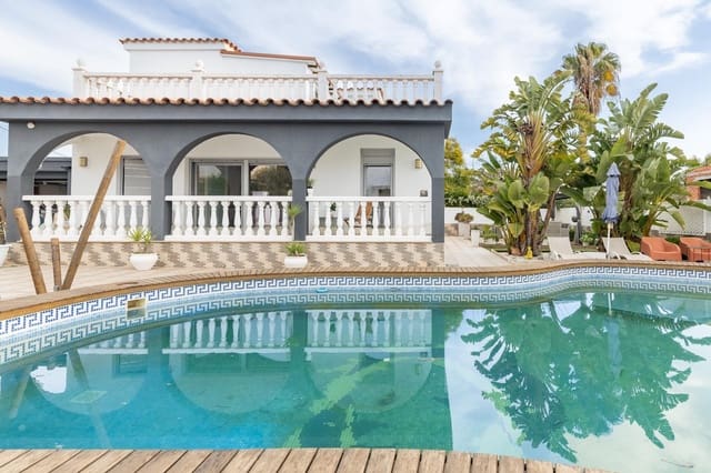 4 slaapkamer Villa te koop in Vinaròs met zwembad garage - € 460.000 (Ref: 9680533)