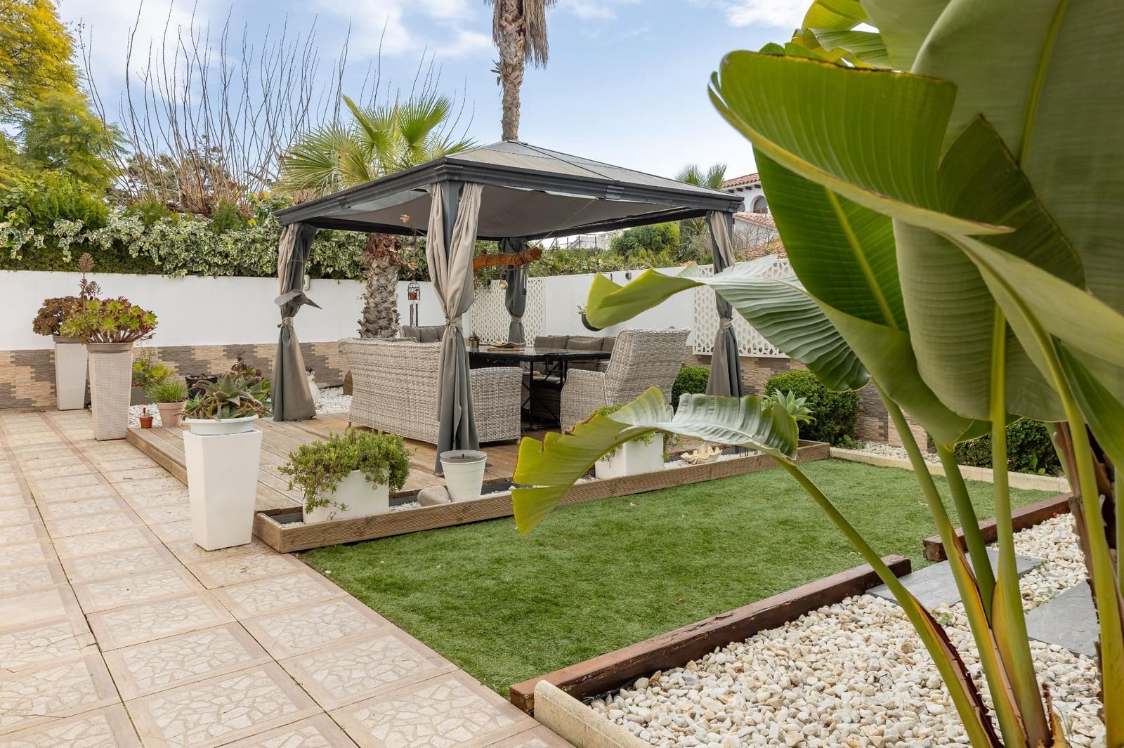 4 slaapkamer Villa te koop in Vinaros met zwembad garage - € 460.000 (Ref: 9680533)