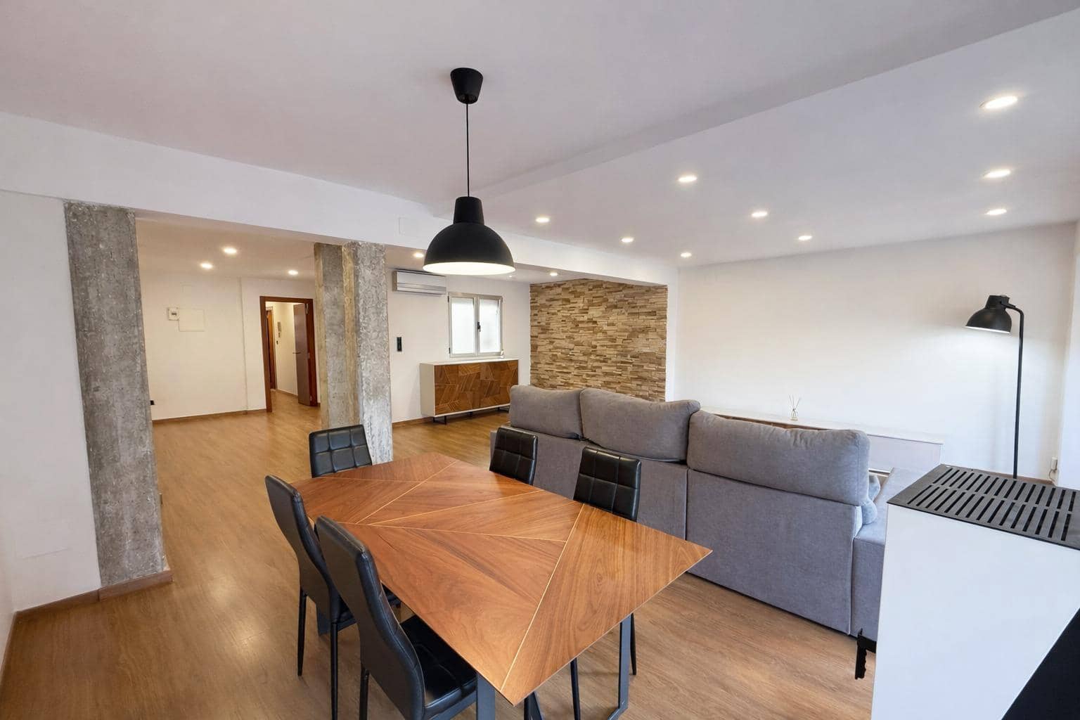 3 bedroom Flat for rent in Catarroja - € 1,200 (Ref: 9699105)