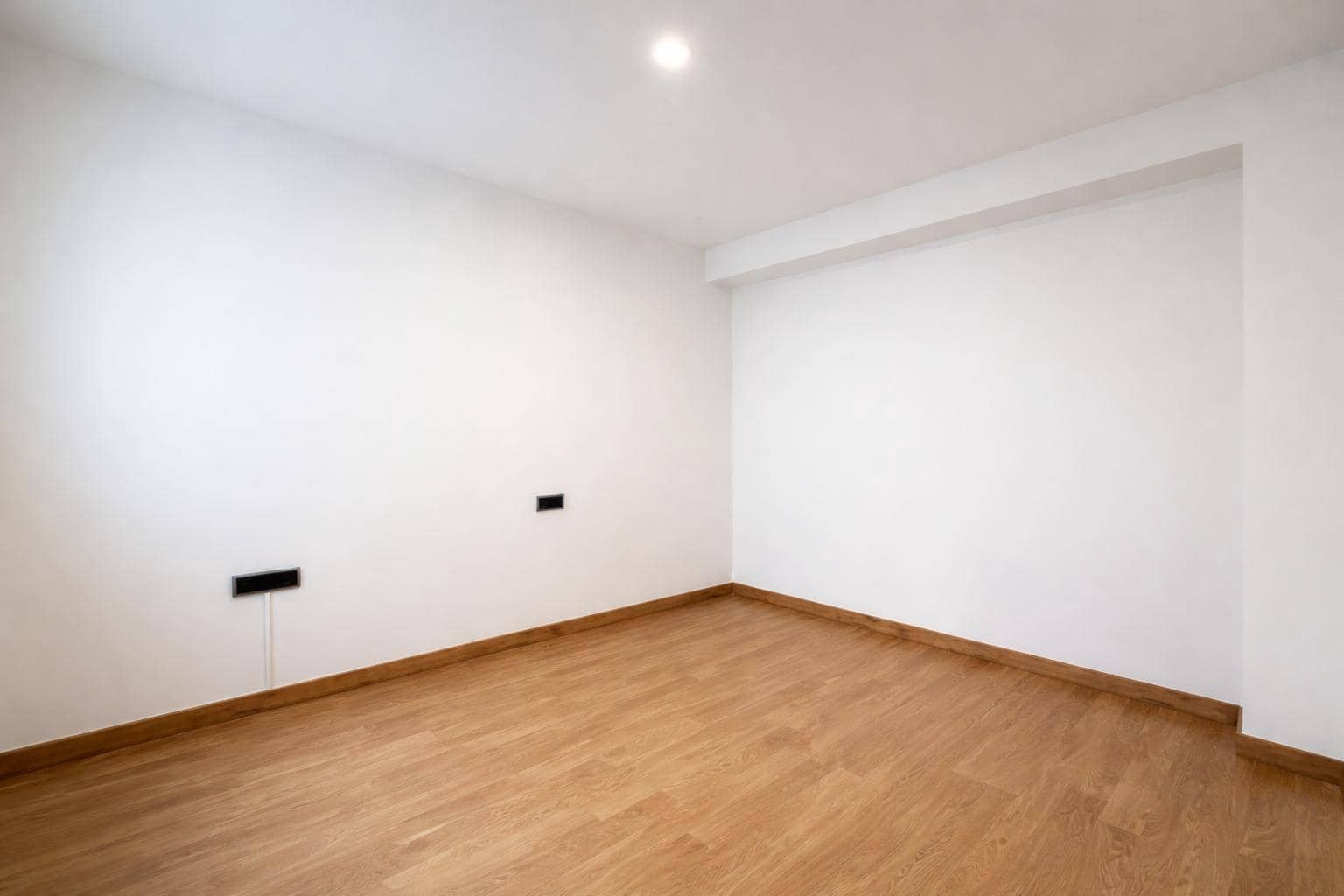 3 bedroom Flat for rent in Catarroja - € 1,200 (Ref: 9699105)