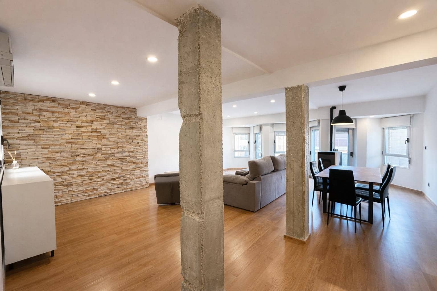 3 bedroom Flat for rent in Catarroja - € 1,200 (Ref: 9699105)