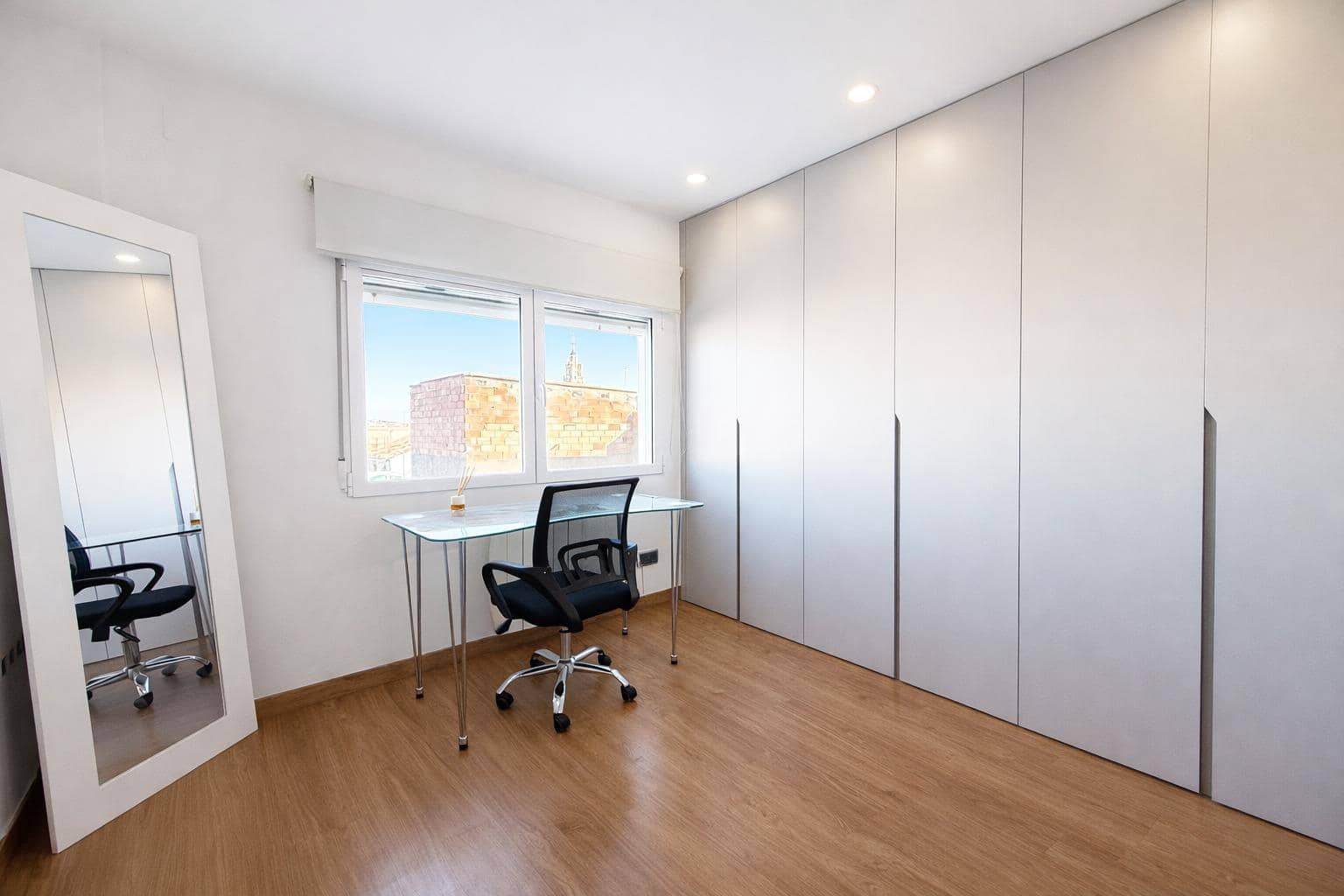 3 bedroom Flat for rent in Catarroja - € 1,200 (Ref: 9699105)