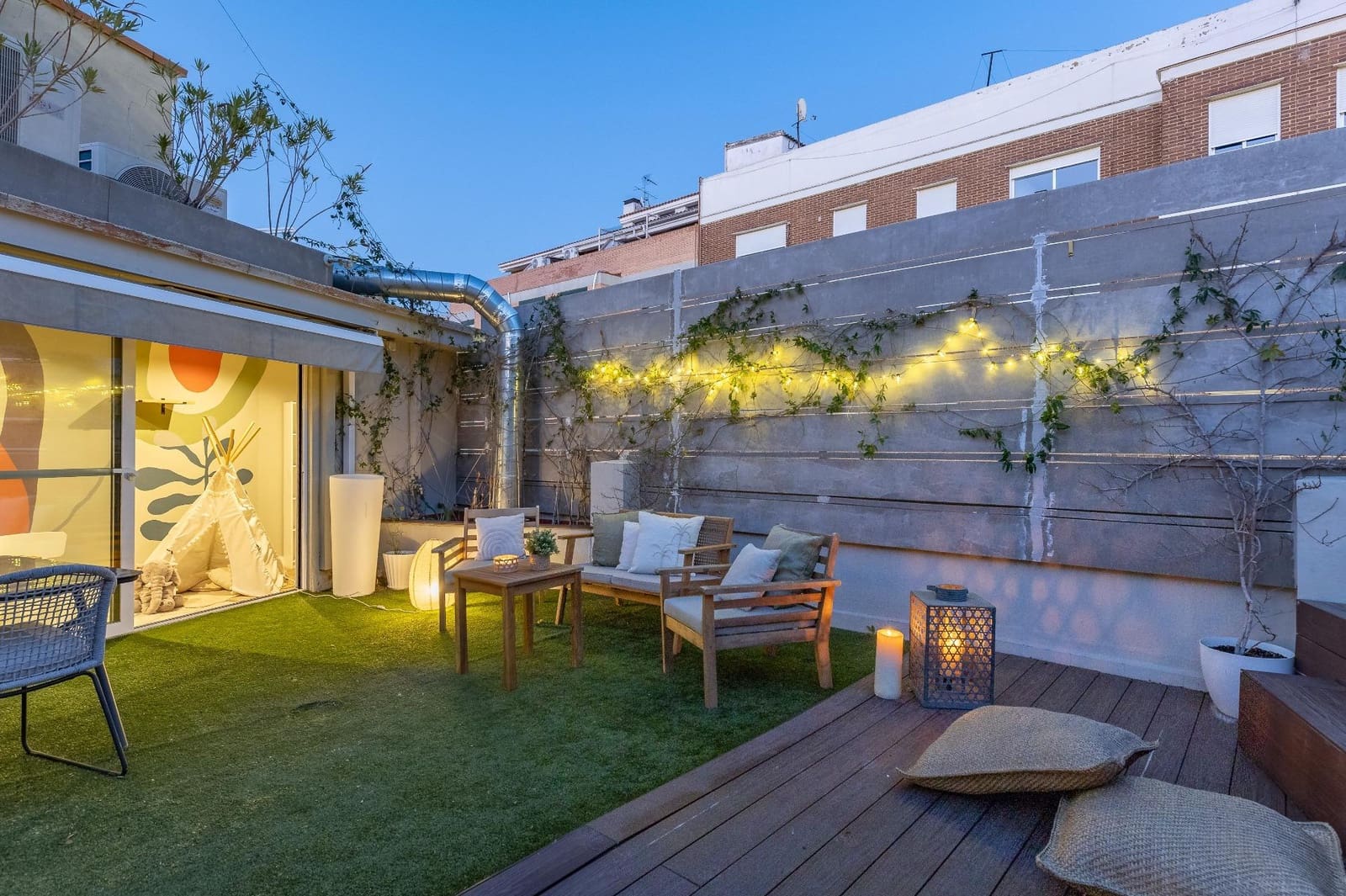 3 Zimmer Villa zu verkaufen in Chiva mit Pool - 240.000 € (Ref: 9702396)