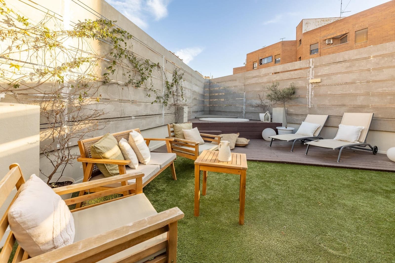 3 Zimmer Villa zu verkaufen in Chiva mit Pool - 240.000 € (Ref: 9702396)