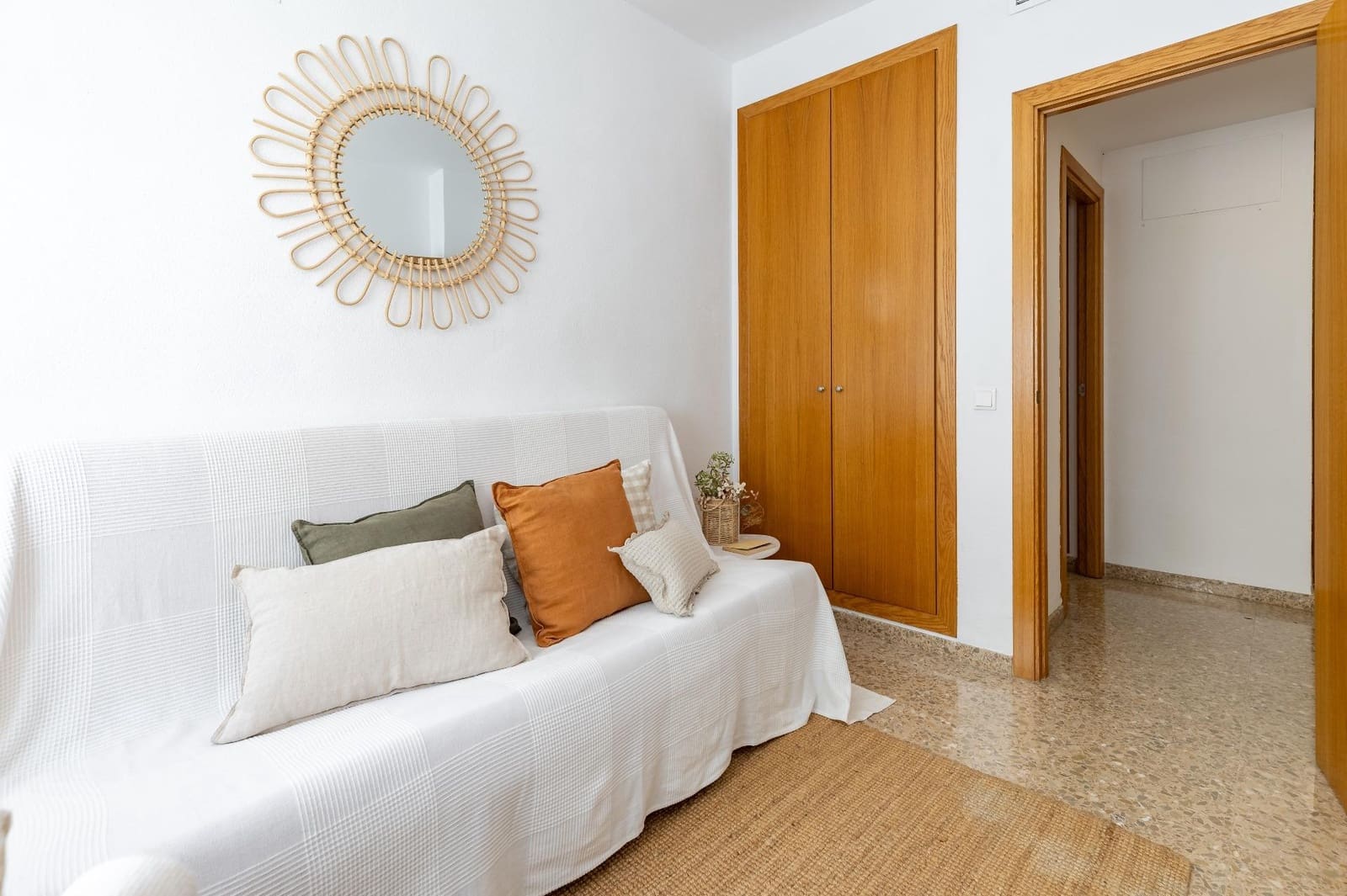 3 bedroom Flat for sale in Paterna with pool garage - € 320,000 (Ref: 9726870)