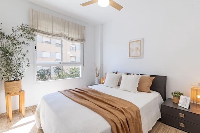 3 bedroom Flat for sale in Valterna, Paterna with pool garage - € 320,000 (Ref: 9726870)